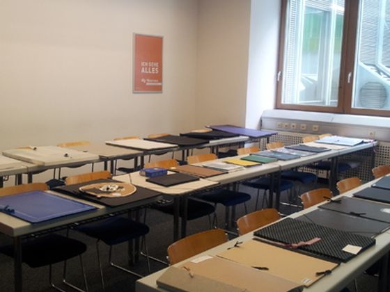 Foto: Bewerbungsmappen für den Diplomlehrgang Grafikdesign